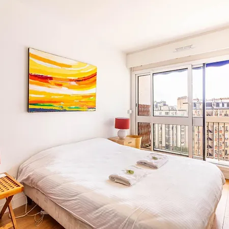 아파트 Guestready - Bright And Airy In The 18th